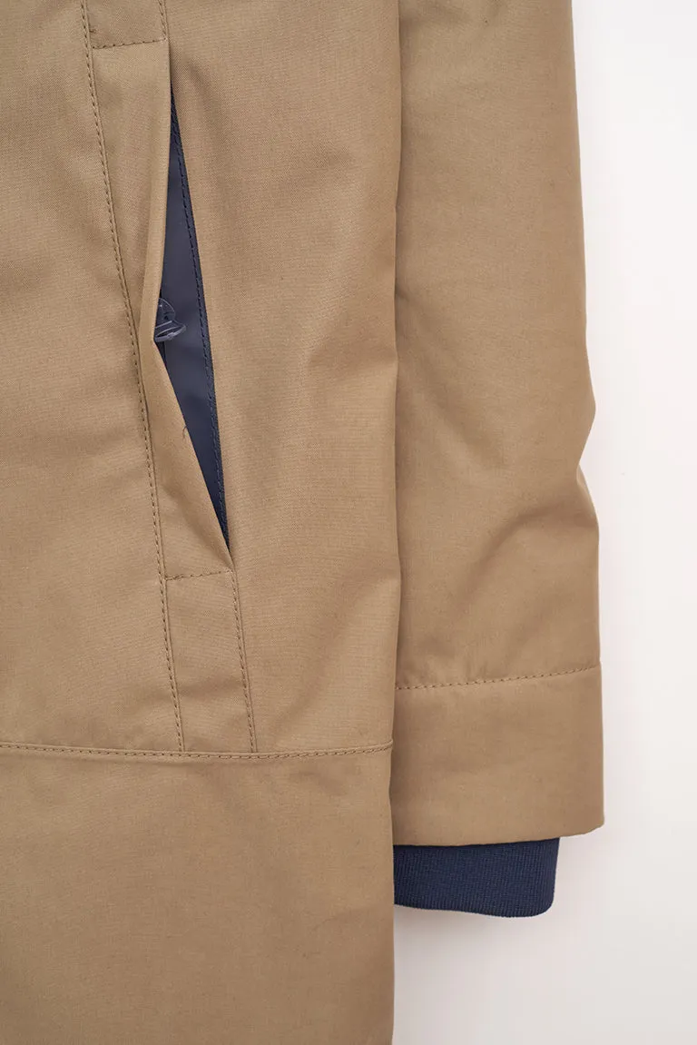 Abrigo de mujer impermeable con borreguito interior
