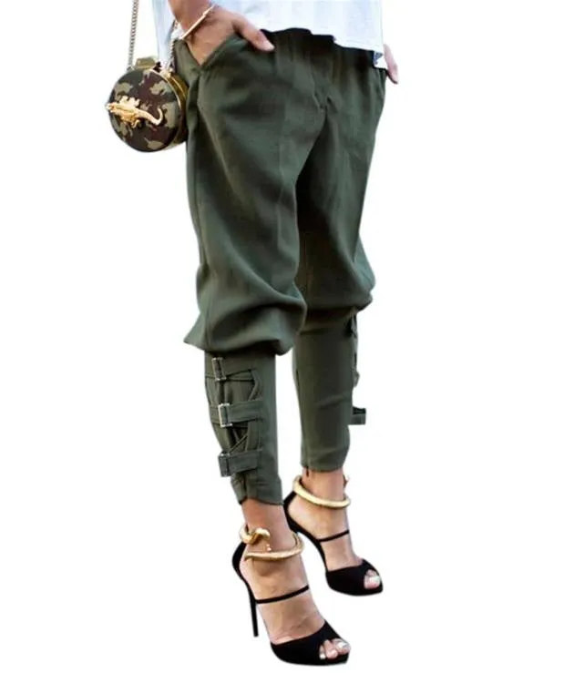 Calça Harem com Fivelas
