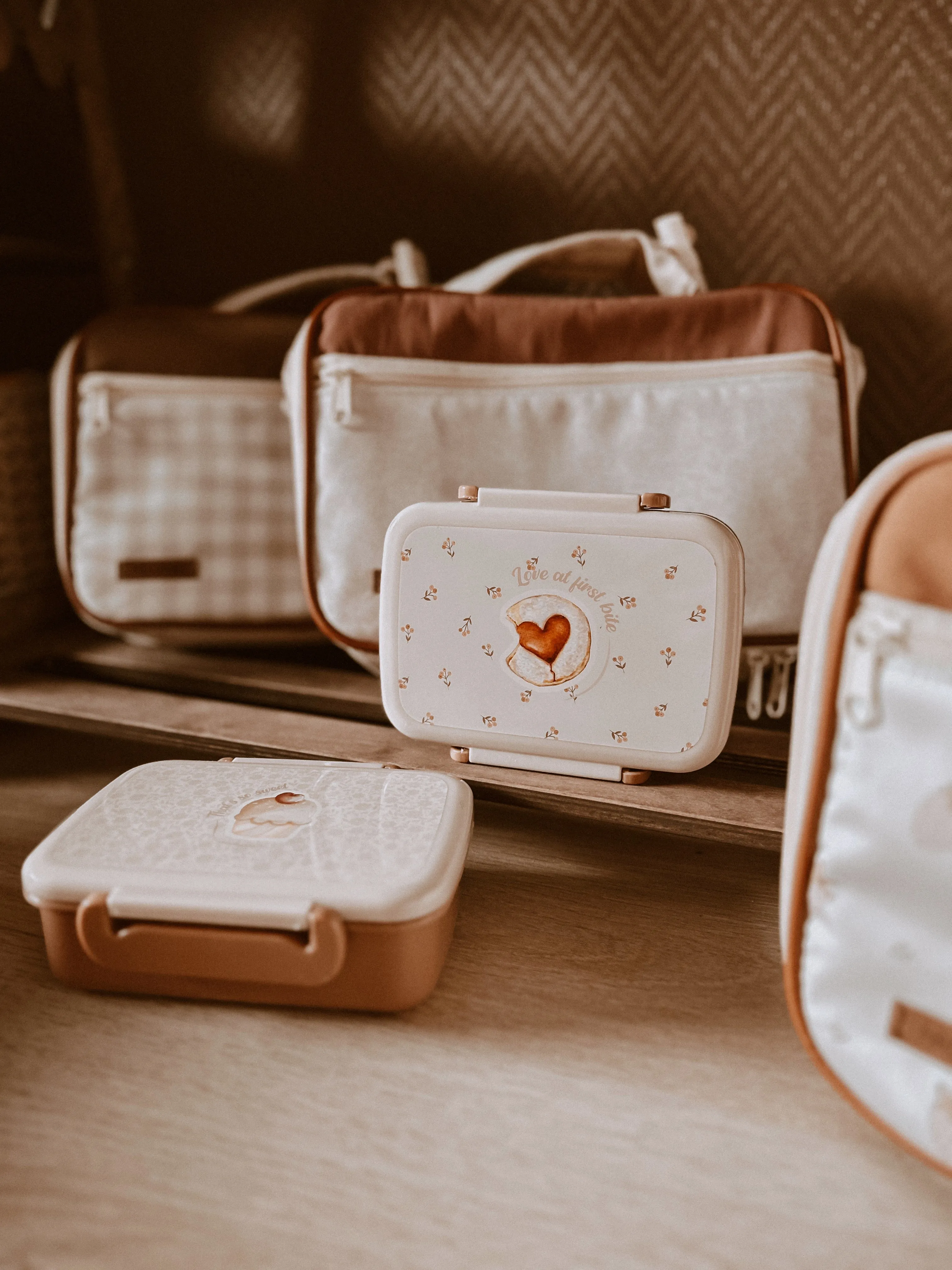 New Lunch Box - Flower Buds