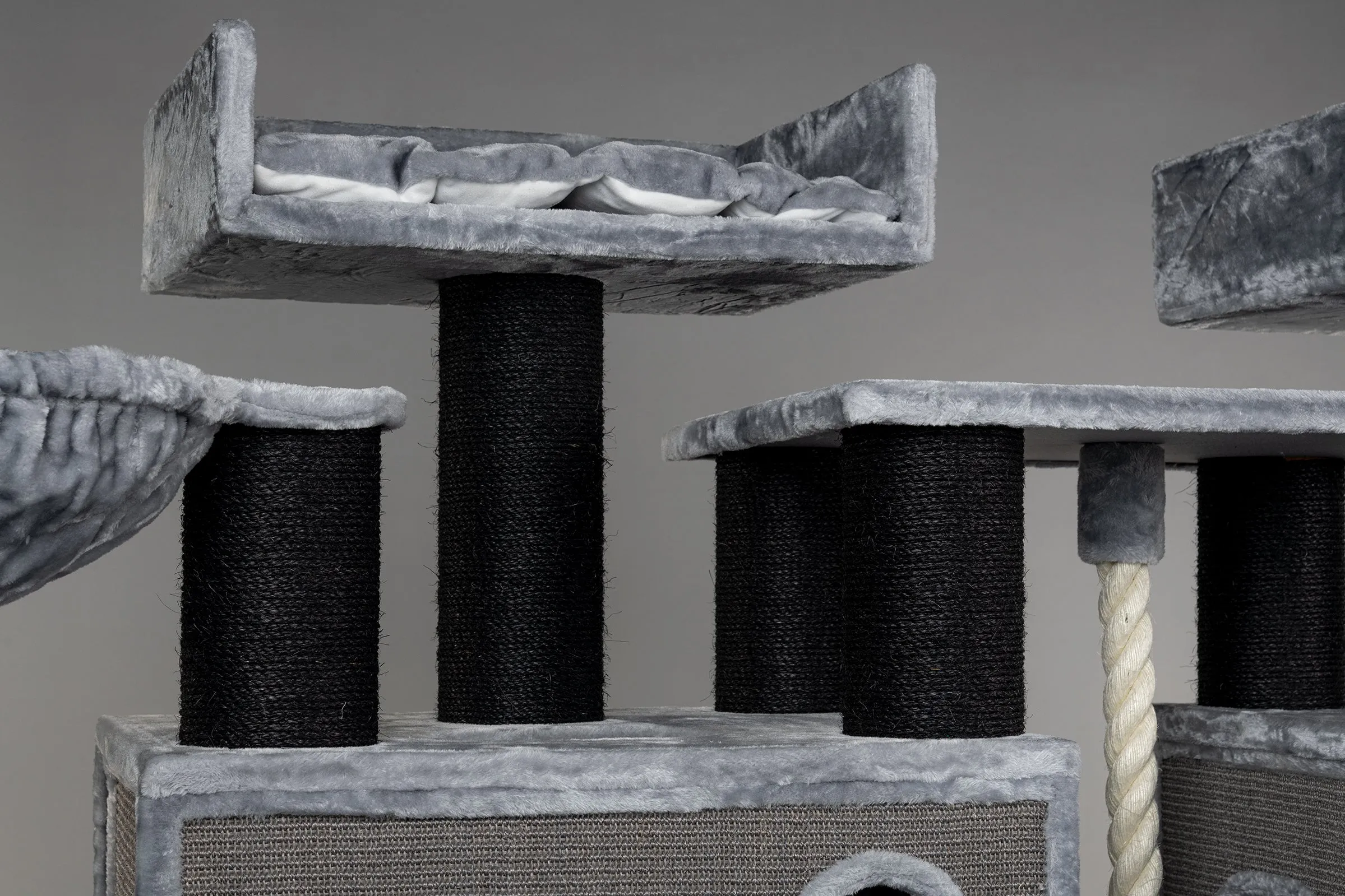 Royal Cat Palace Blackline Light Grey
