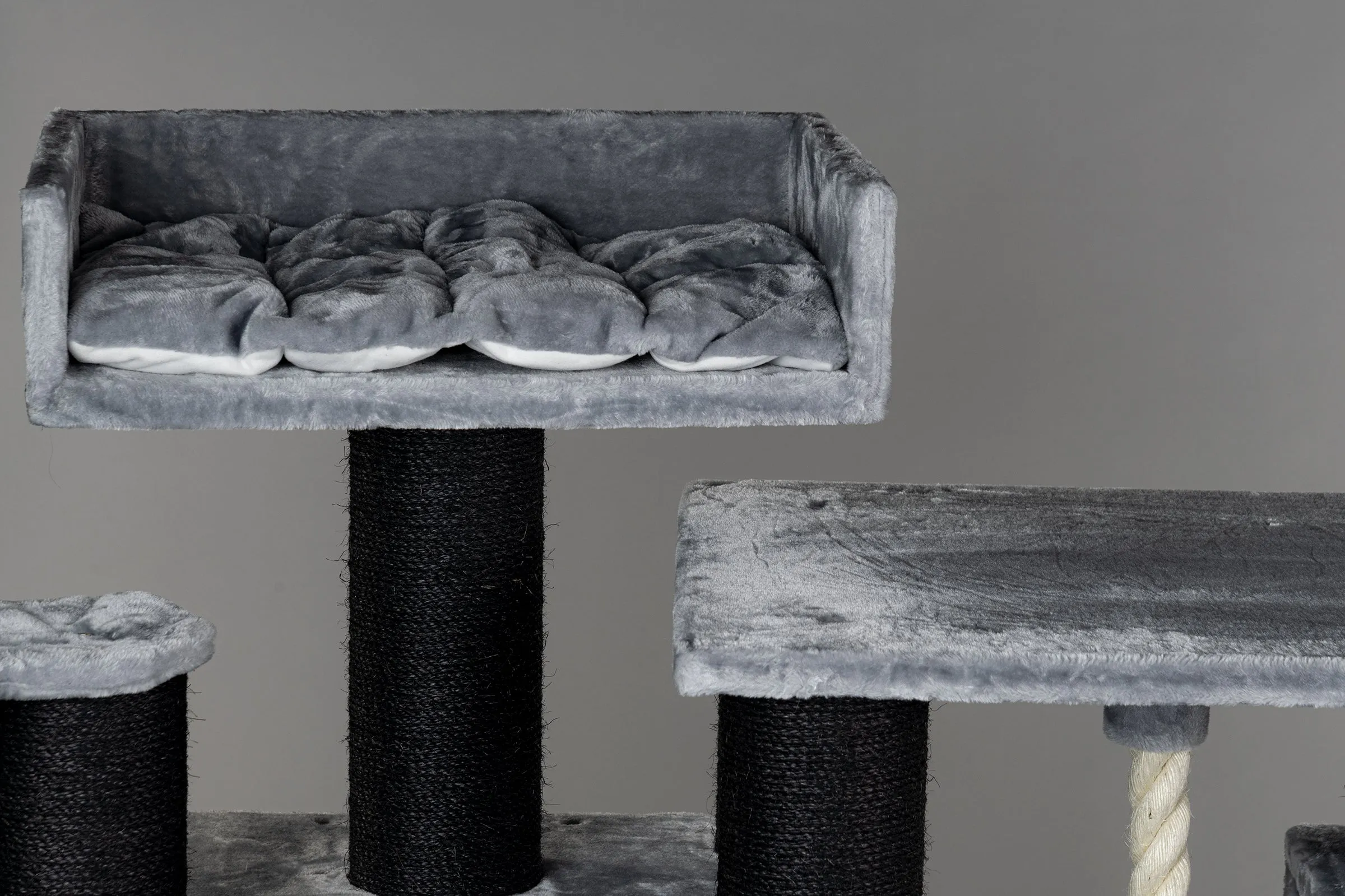Royal Cat Palace Blackline Light Grey