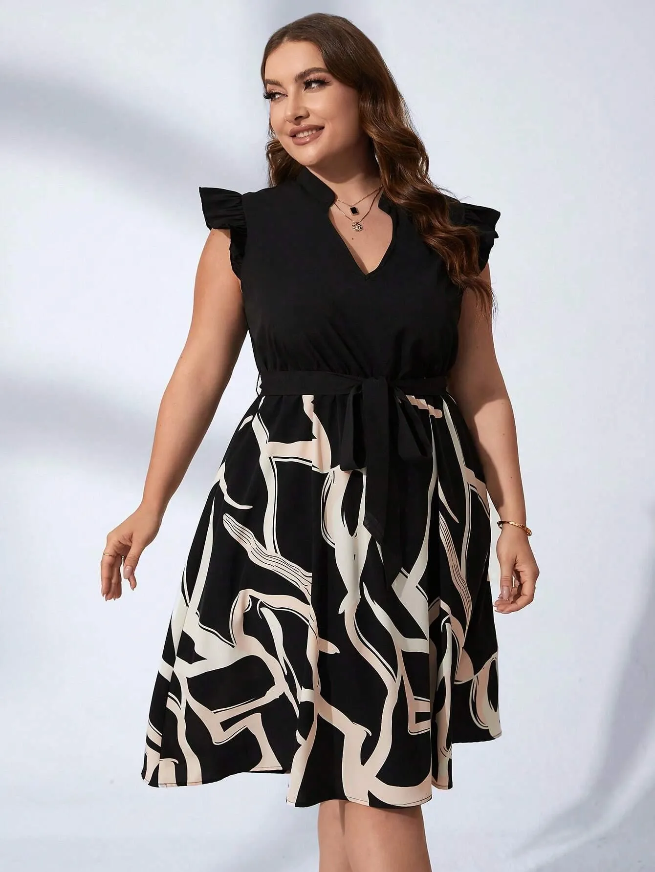 Vestido Feminino Com Estampa Gráfica Plus Size - Josie